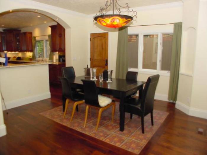 Arapahoe-dining room
