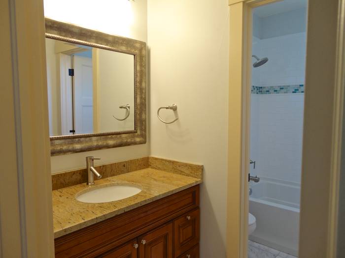 Jasmine_Bathroom