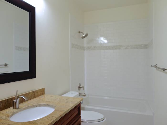 Jasmine_Bathroom