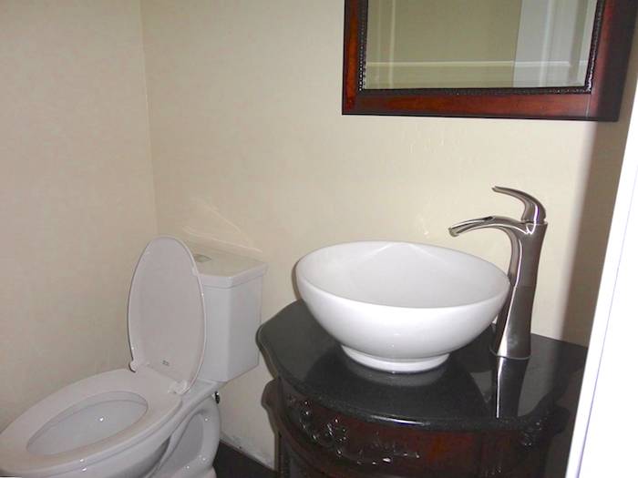 Jasmine-Powder Room